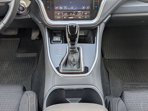 Certified 2025 Subaru Outback Premium AWD/4WD image 18