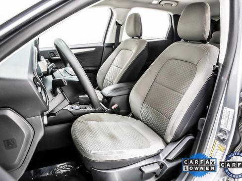 Used 2022 Ford Escape SE image 26