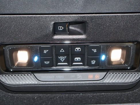 New 2025 Ford F350 Platinum w/ FX4 Off-Road Package image 30