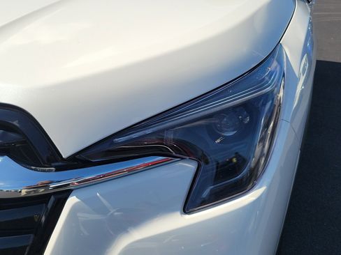 Certified 2025 Subaru Ascent Limited image 9