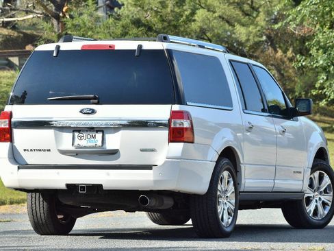 Used 2016 Ford Expedition EL Platinum image 5