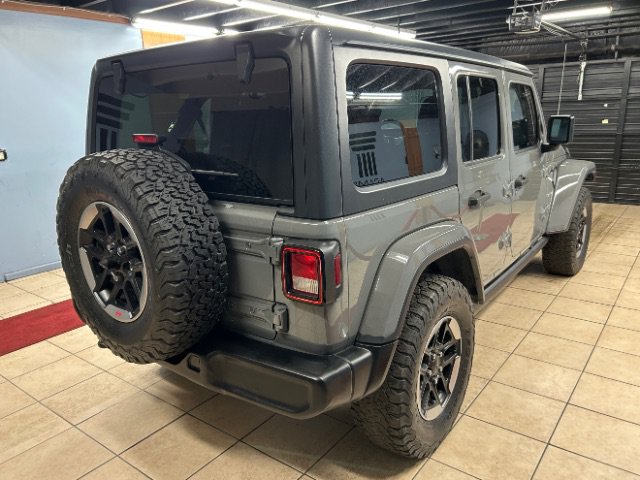 Used 2019 Jeep Wrangler Unlimited Sahara AWD/4WD image 4