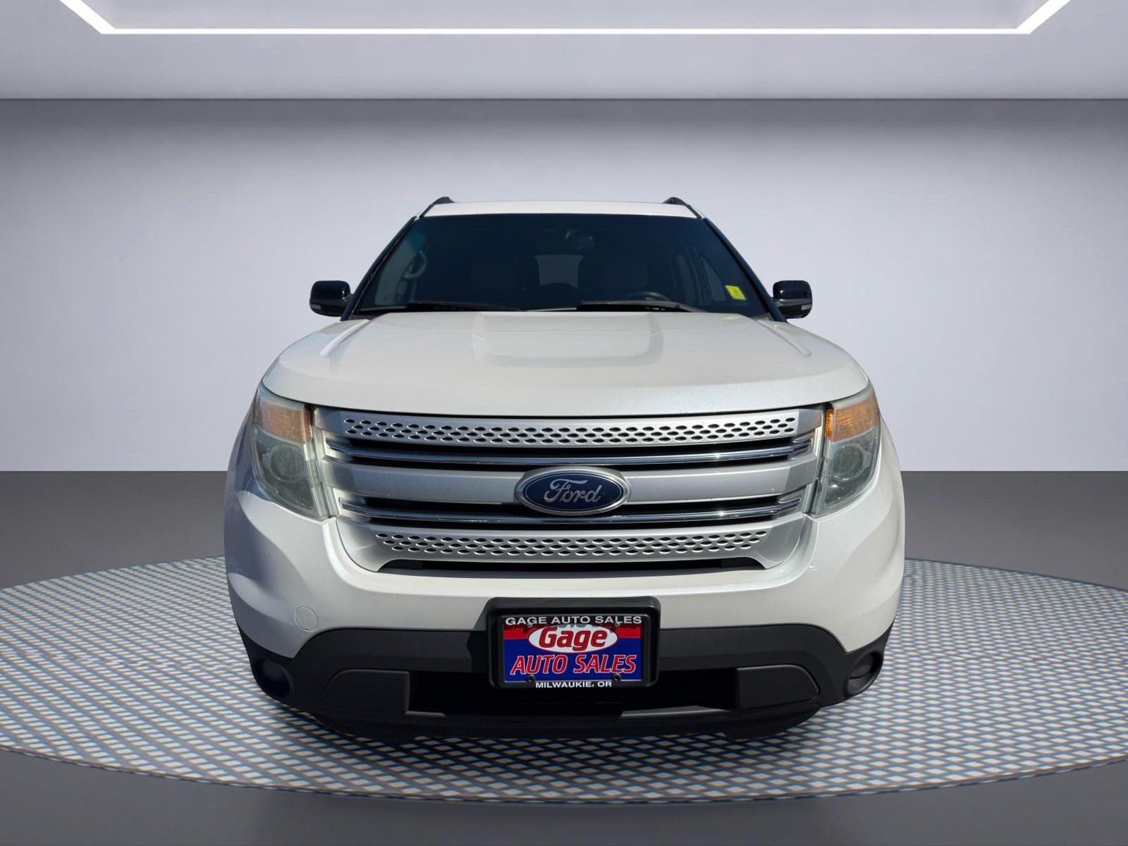 Used 2015 Ford Explorer XLT w/ Equipment Group 202B AWD/4WD image 10