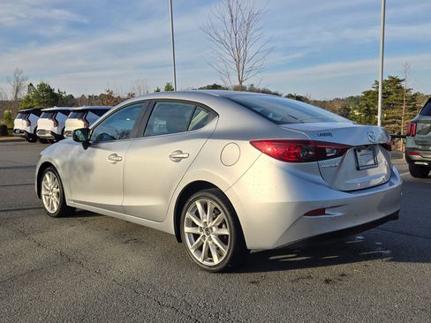 Used 2017 MAZDA MAZDA3 Touring image 9