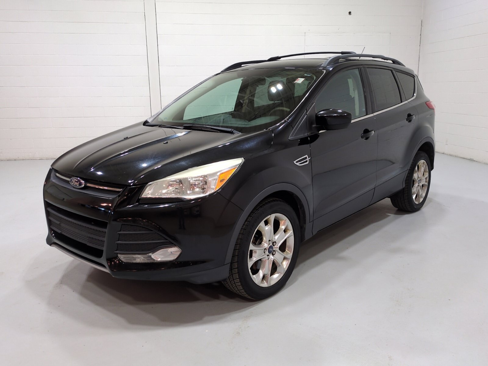 Used 2013 Ford Escape SE FWD image 9