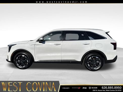 Used 2024 Kia Sorento S FWD image 6