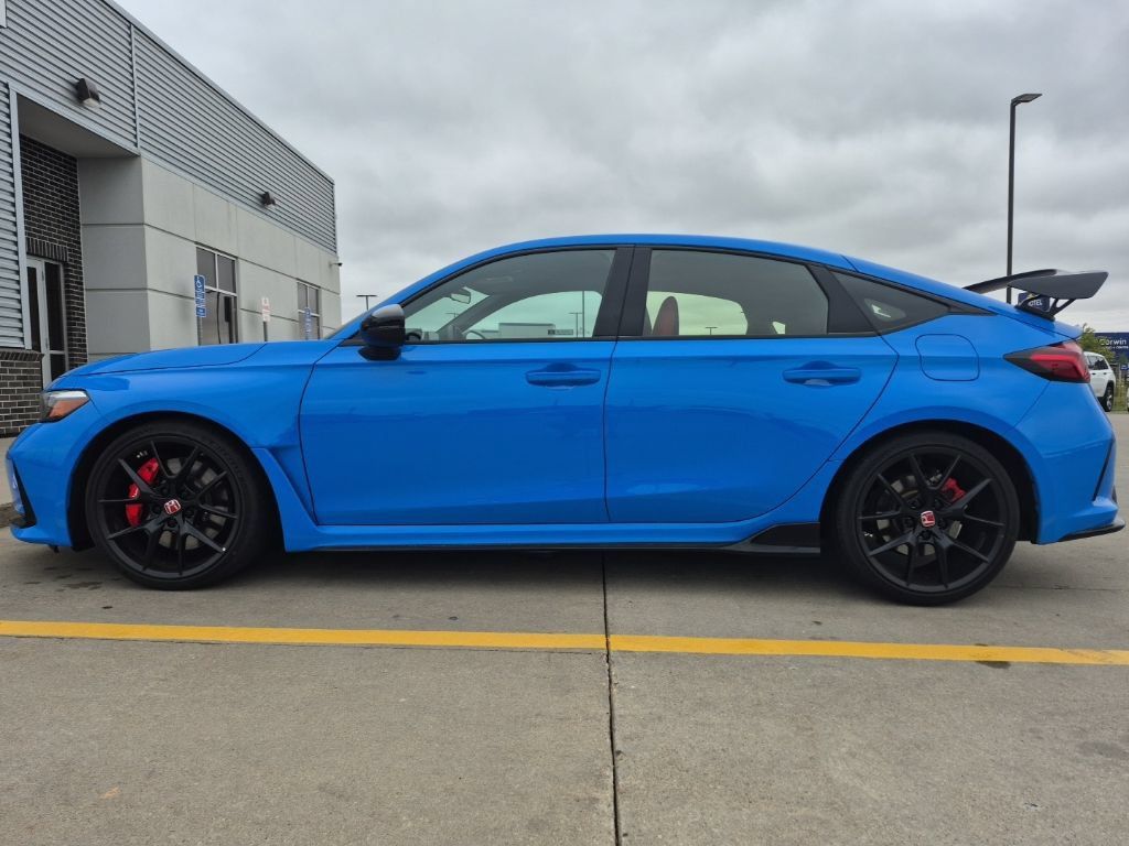 Used 2025 Honda Civic Type R image 8