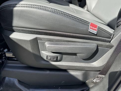 New 2023 RAM 3500 Tradesman AWD/4WD image 19