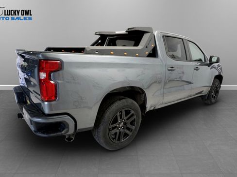 Used 2022 Chevrolet Silverado 1500 Custom w/ LPO, Blackout Package RWD image 8