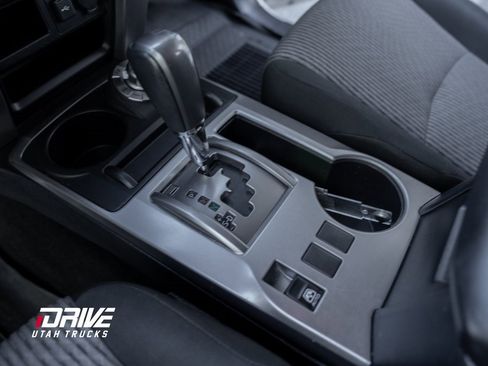 Used 2022 Toyota 4Runner SR5 image 34