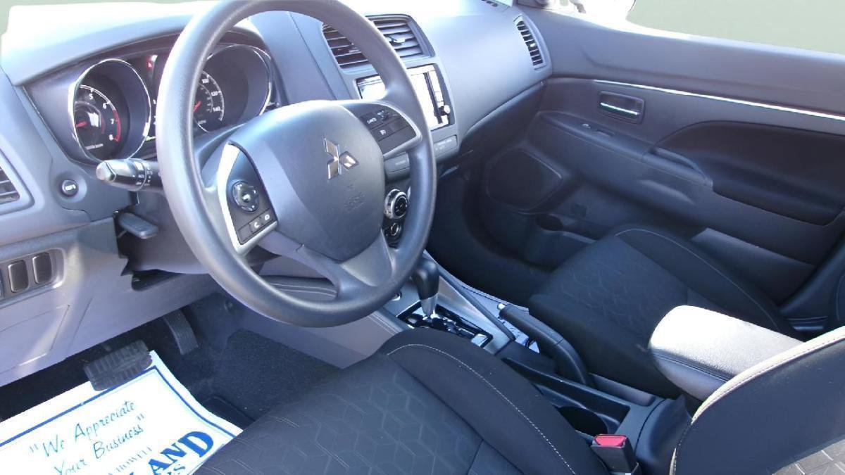 Used 2025 Mitsubishi Outlander Sport ES AWD/4WD image 12