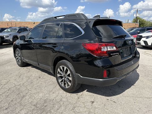 Used 2017 Subaru Outback 2.5i Limited AWD/4WD image 6