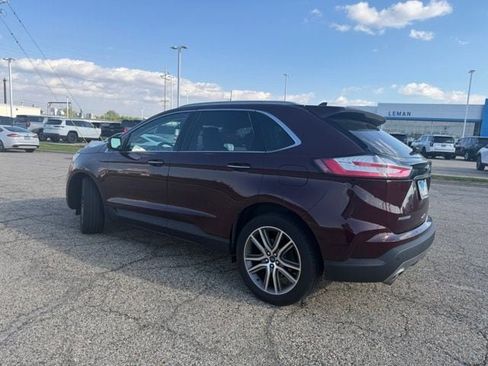 Used 2020 Ford Edge Titanium AWD/4WD image 4