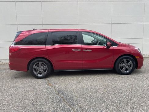 Certified 2023 Honda Odyssey EX image 5