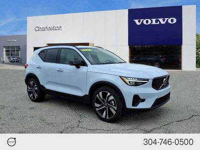 New 2026 Volvo XC40 B5 Ultra w/ Climate Package