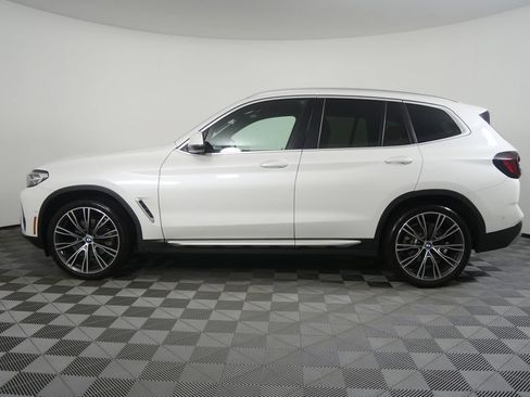 Used 2024 BMW X3 sDrive30i w/ Premium Package RWD image 6