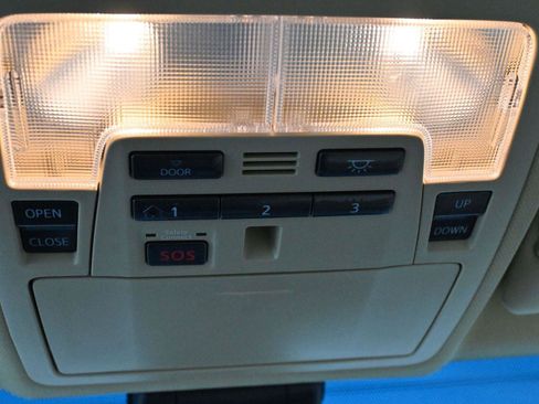 Used 2017 Toyota Camry XLE image 26