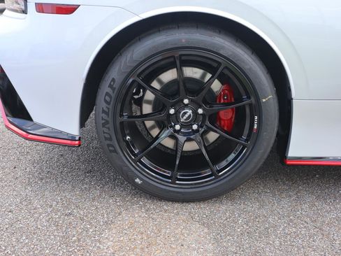 New 2025 Nissan Z NISMO w/ Floor Mat Package image 10