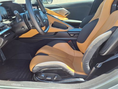 Used 2024 Chevrolet Corvette Stingray Preferred Cpe w/ 2LT RWD image 18