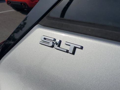 Certified 2019 GMC Terrain SLT w/ Preferred Package AWD/4WD image 10