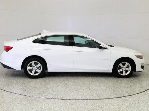 Used 2024 Chevrolet Malibu LT FWD image 8