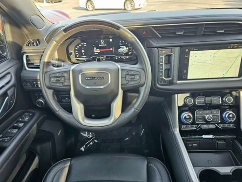 Used 2023 GMC Yukon XL Denali w/ Denali Reserve Package image 37