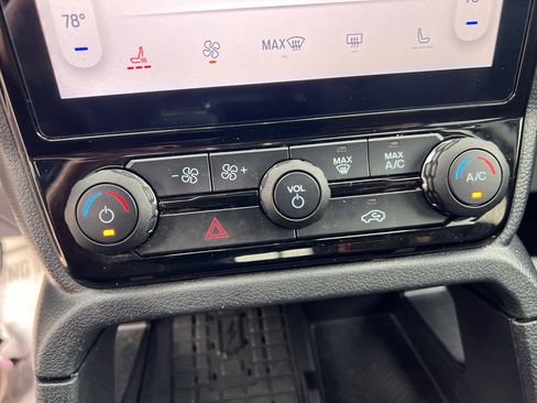 Used 2024 Ford Ranger XLT w/ Technology Package image 7