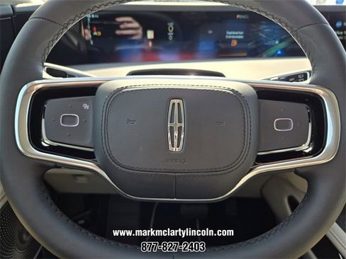 New 2026 Lincoln Nautilus Reserve image 20