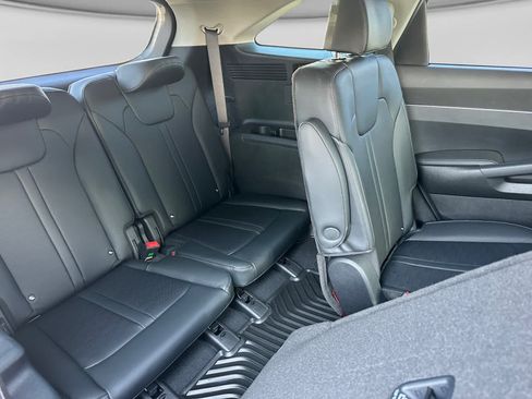 Used 2025 Kia Sorento EX AWD/4WD image 19