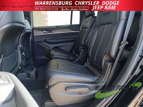 New 2025 Jeep Grand Cherokee L Limited w/ Luxury Tech Group II image 13