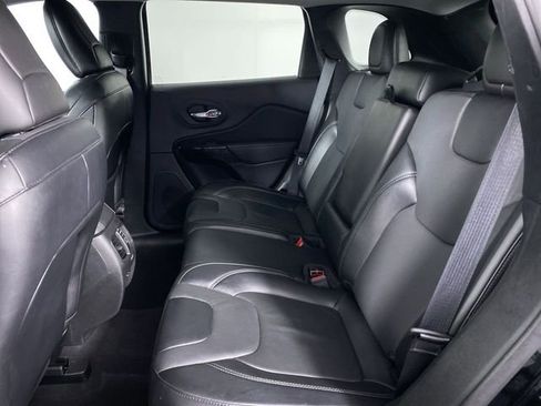 Used 2023 Jeep Cherokee Altitude Lux image 26