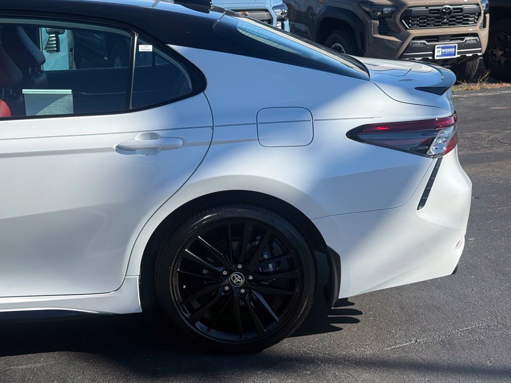 Used 2023 Toyota Camry XSE FWD image 4