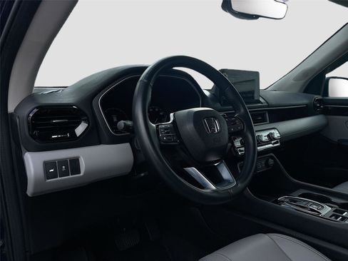 Certified 2023 Honda Pilot EX-L image 10