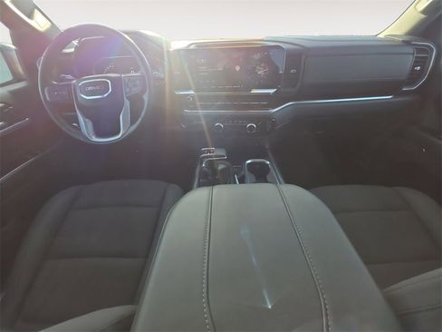 Used 2024 GMC Sierra 1500 Elevation image 10