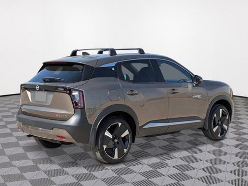 New 2026 Nissan Kicks SR w/ Cold Weather Package image 3