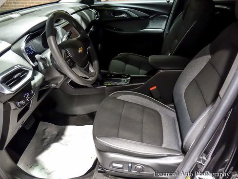 Used 2023 Chevrolet TrailBlazer LT image 13