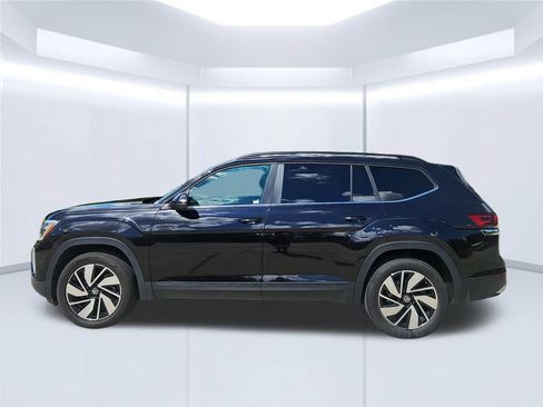 Used 2025 Volkswagen Atlas SE AWD/4WD image 8