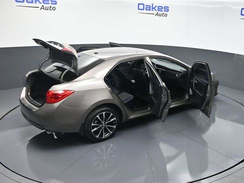 Used 2018 Toyota Corolla SE image 54