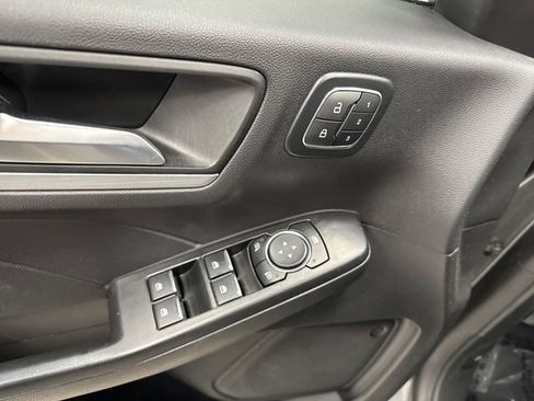 Used 2025 Ford Escape Platinum image 29