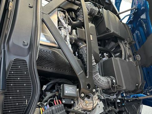 Used 2022 Aston Martin DB11 Volante image 22