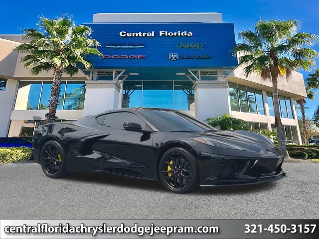 Used 2023 Chevrolet Corvette Stingray Preferred Cpe w/ Z51 Performance Package RWD image 1