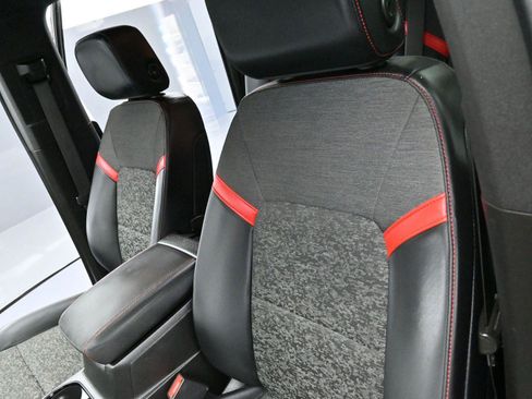 Used 2023 Chevrolet Colorado Z71 w/ Z71 Convenience Package 2 image 14