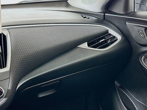 Used 2023 Chevrolet Malibu LT image 22