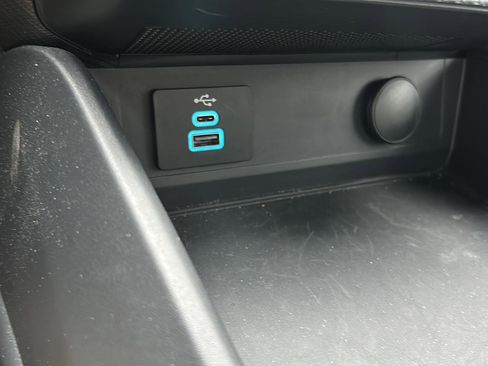 Used 2024 Ford Mustang EcoBoost image 21