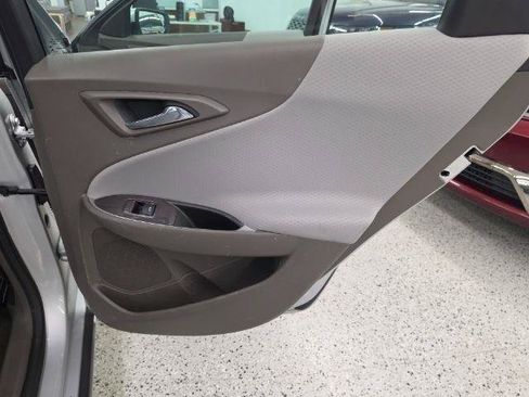 Used 2021 Chevrolet Malibu LT FWD image 29