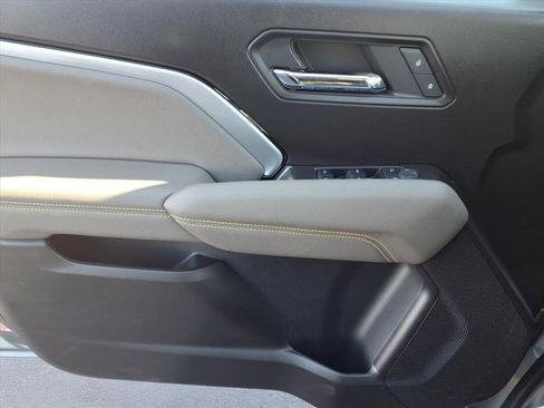 Used 2024 Chevrolet Colorado ZR2 image 22