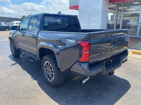 New 2025 Toyota Tacoma TRD Sport image 3