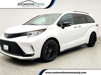 Used 2023 Toyota Sienna XSE AWD/4WD video 1