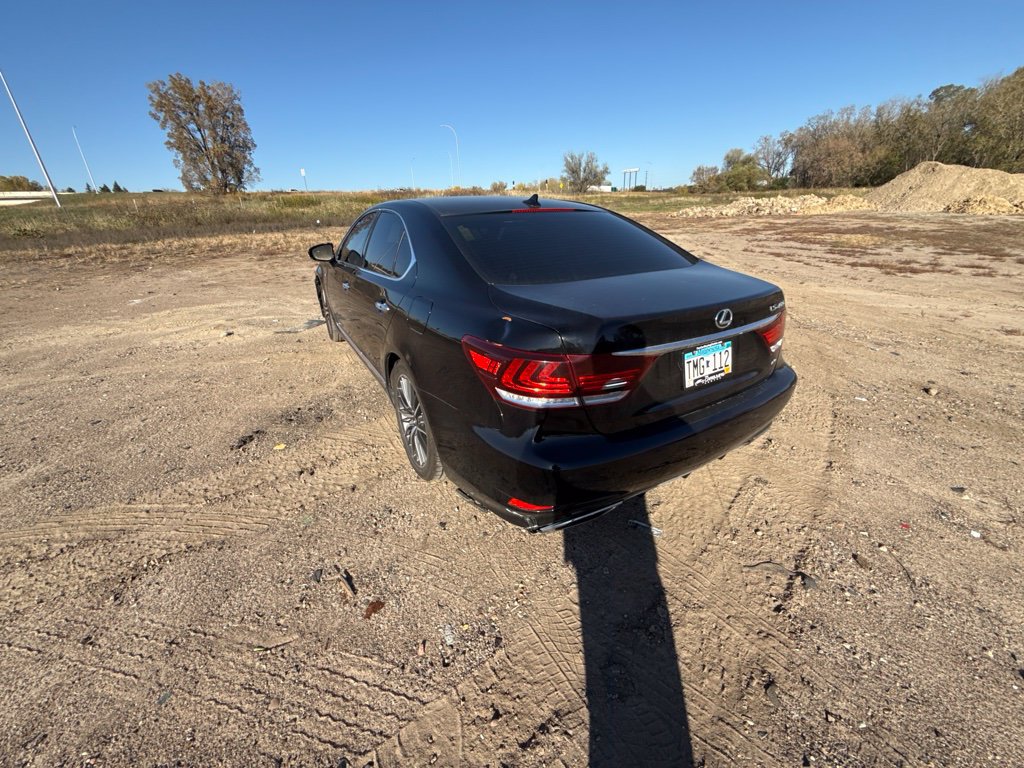 Used 2013 Lexus LS 460 AWD w/ F-Sport Pkg image 6