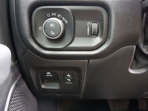 Used 2020 RAM 1500 Big Horn image 4